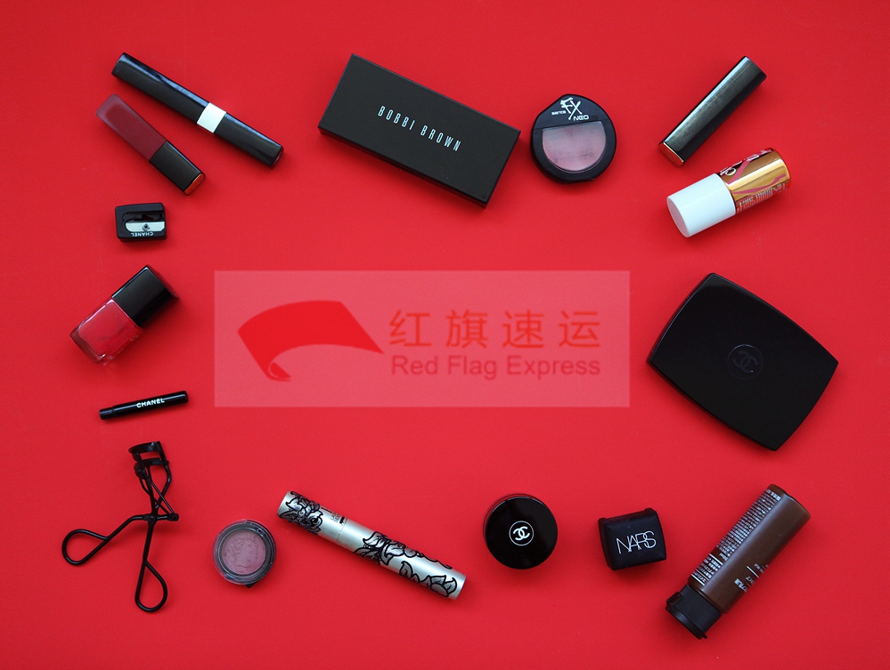 16552568509239.jpg 攝圖網(wǎng)_500567391_中國紅背景節(jié)日化妝品擺放(企業(yè)商用)_副本.jpg